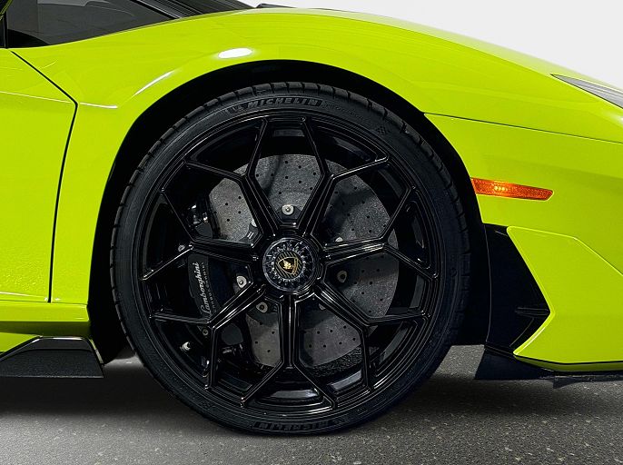 2020 Lamborghini Aventador