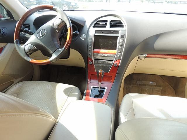 2012 Lexus ES 350 image 9