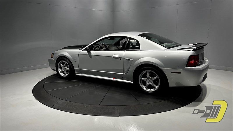 1999 Ford Mustang GT image 3