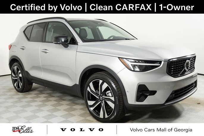 2025 Volvo XC40