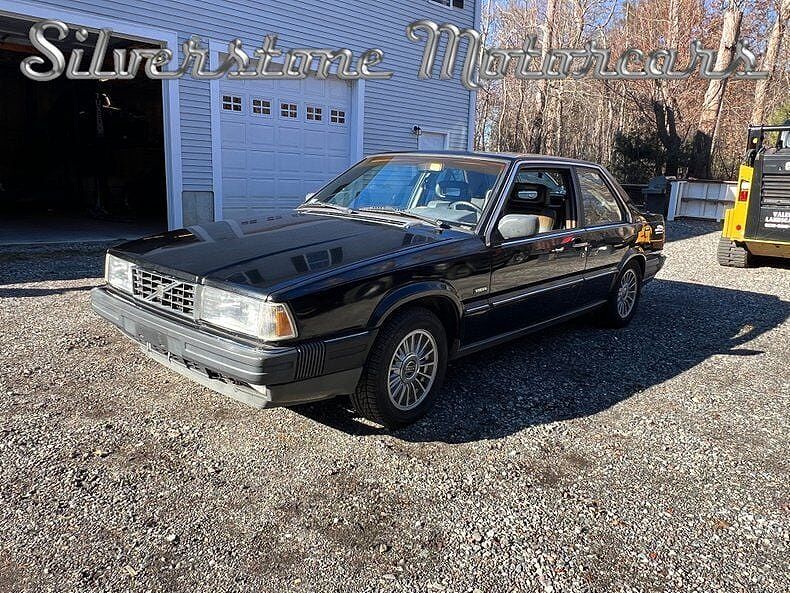 1989 Volvo 780 GLE image 0