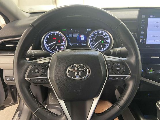 2024 Toyota Camry XLE photo 11