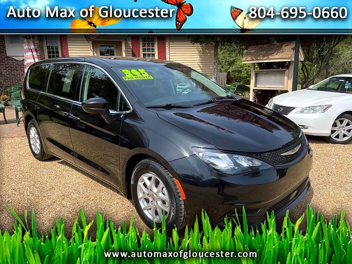 2022 Chrysler Voyager
