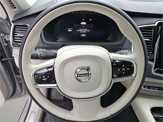 2024 Volvo XC90 Ultimate photo 8