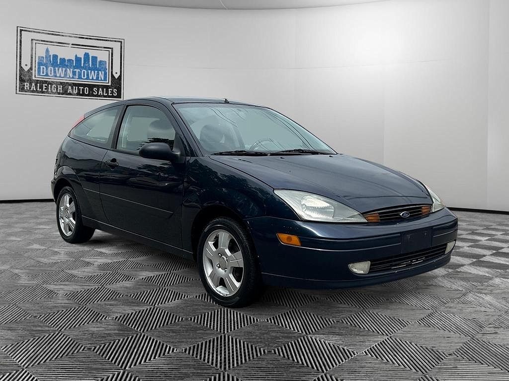 2003 Ford Focus null image 2