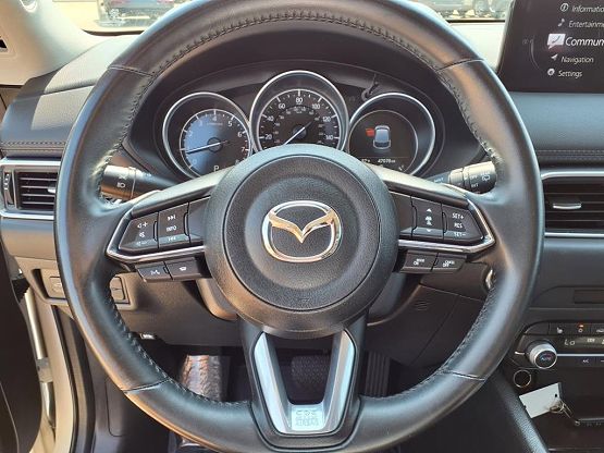 2023 Mazda CX-5 2.5 S Preferred photo 9