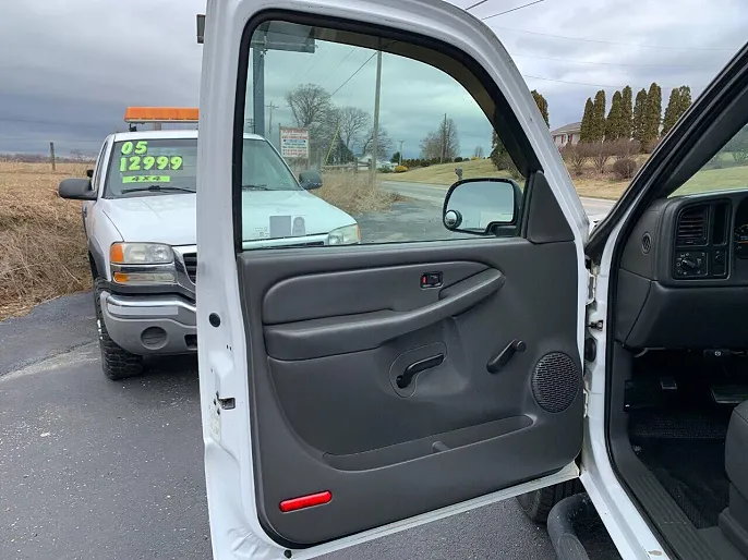 2005 GMC Sierra 2500HD