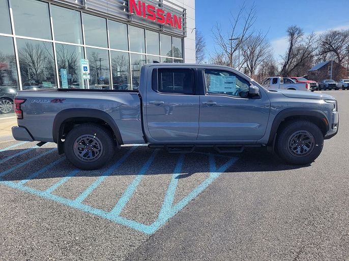 2025 Nissan Frontier