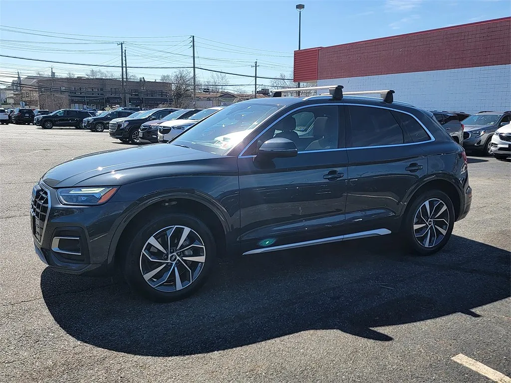 2021 Audi Q5 Premium Plus image 2