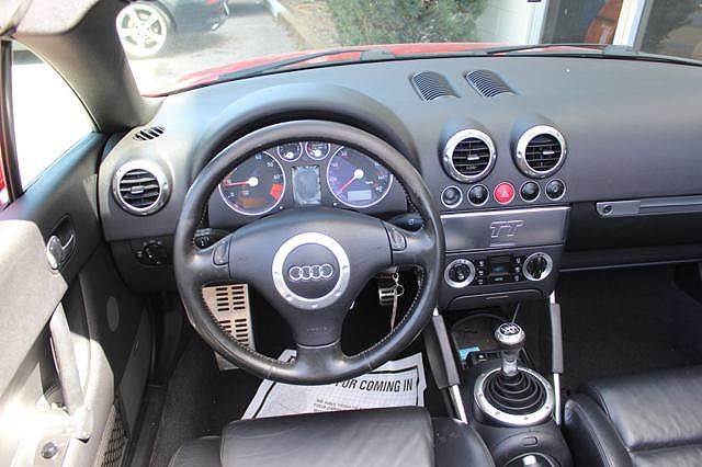 2003 Audi TT null image 30