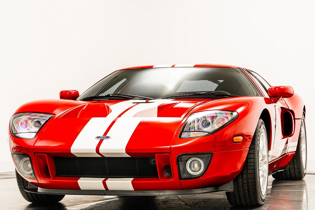2005 Ford GT null image 3