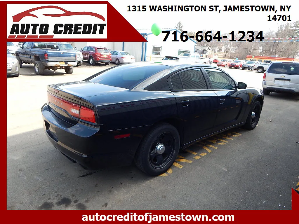 2011 Dodge Charger Police image 3