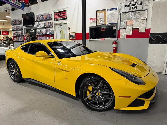 2015 Ferrari F12
