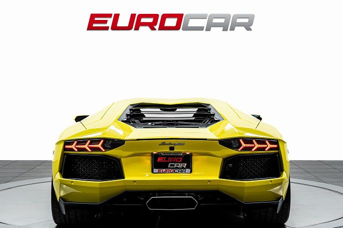 2015 Lamborghini Aventador