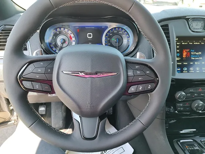 2023 Chrysler 300