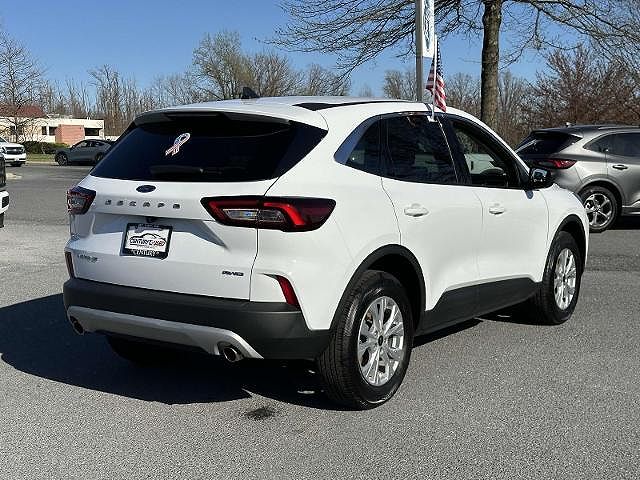 2024 Ford Escape