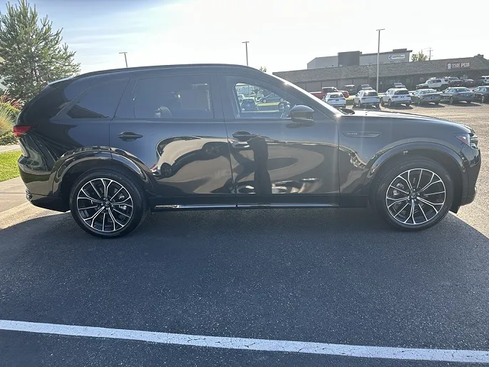 2025 Mazda CX-70