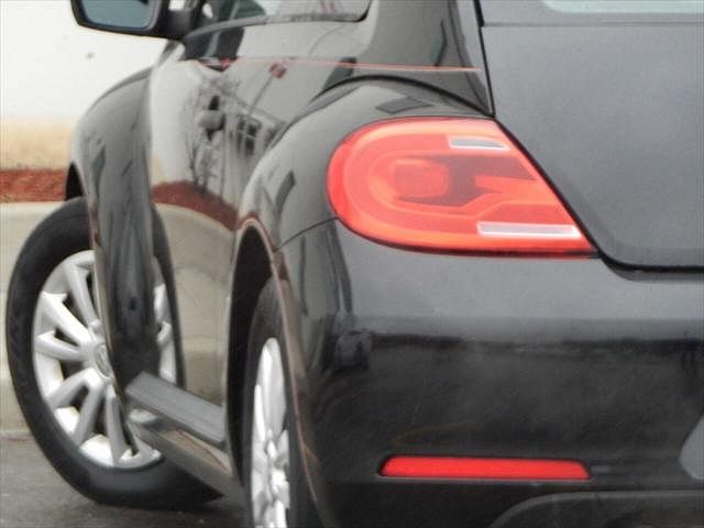 2012 Volkswagen Beetle Entry image 0