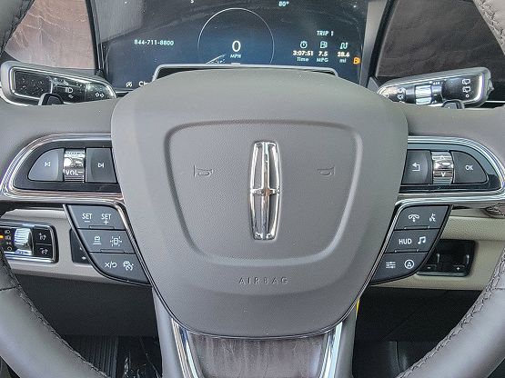2024 Lincoln Navigator Reserve photo 8