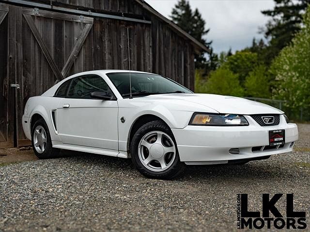 2004 Ford Mustang null image 0