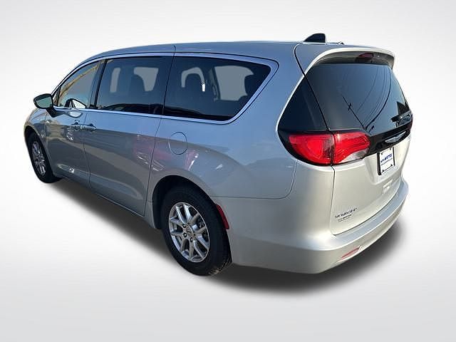 2023 Chrysler Voyager