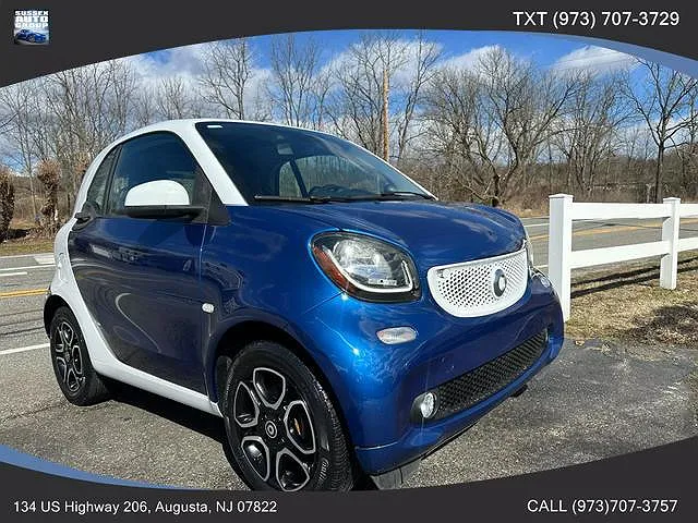 2016 Smart Fortwo Pure image 0