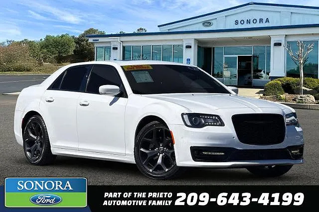 2022 Chrysler 300