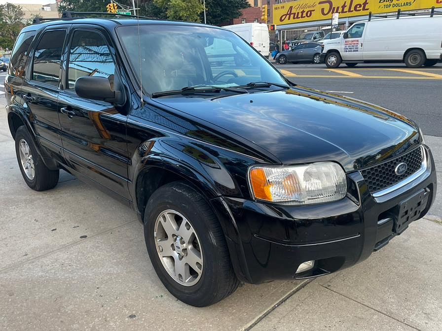2003 Ford Escape Limited image 2
