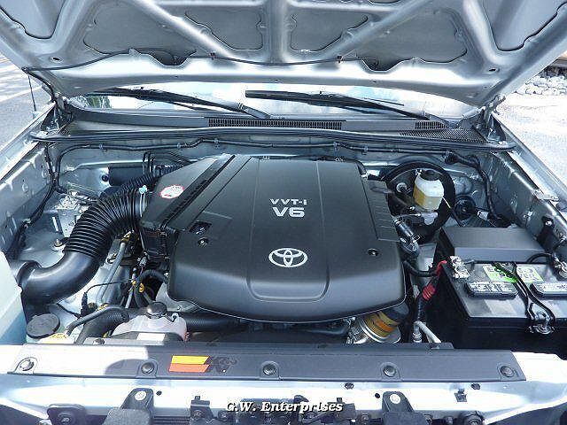 2005 Toyota Tacoma PreRunner image 19