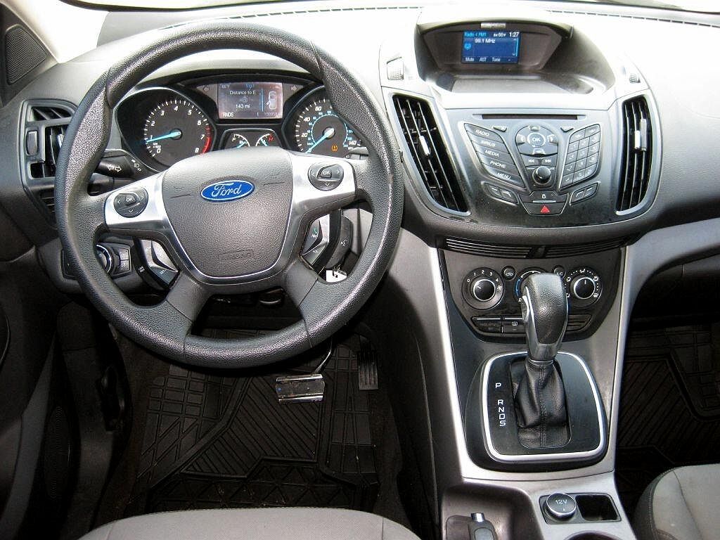 2014 Ford Escape SE image 9