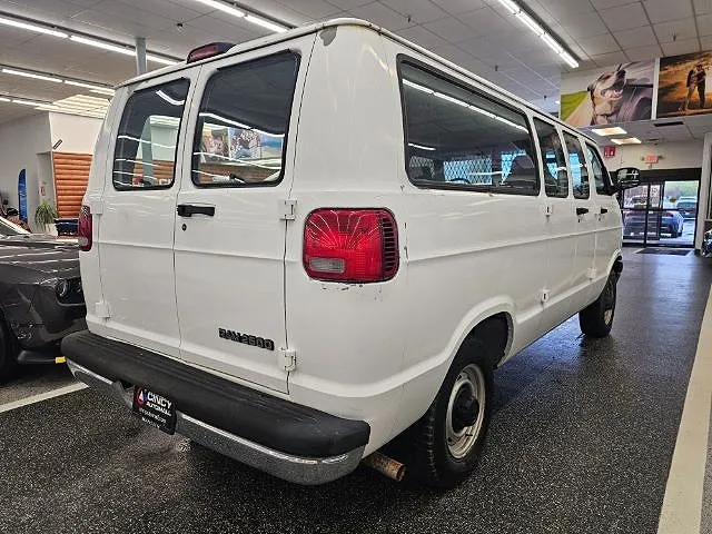 2001 Dodge Ram Wagon