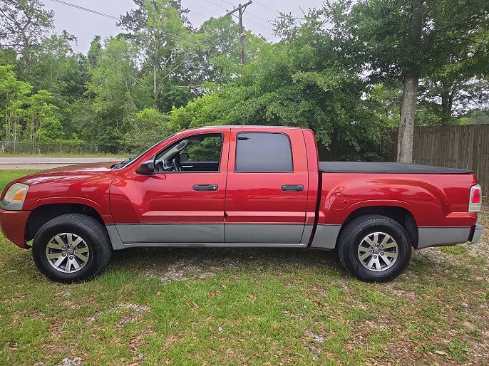 2008 Mitsubishi Raider