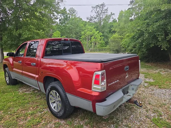 2008 Mitsubishi Raider