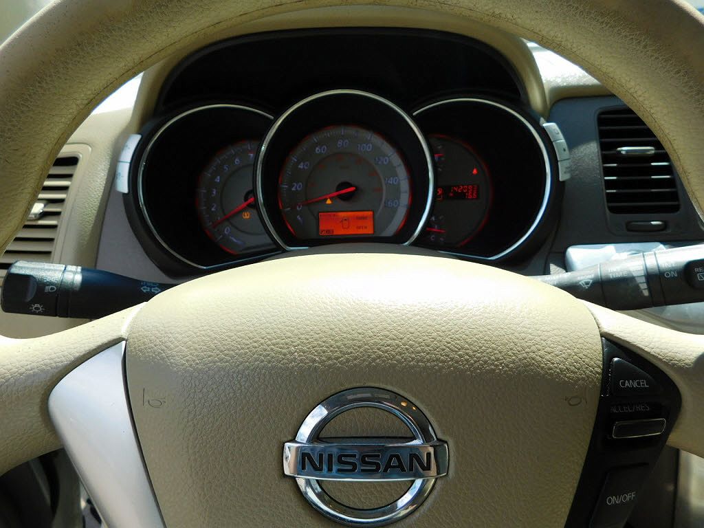 2009 Nissan Murano S image 8