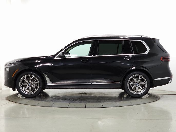 2025 BMW X7