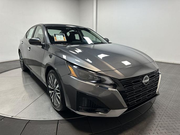 2025 Nissan Altima