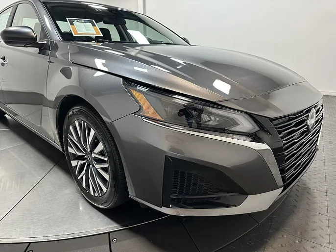 2025 Nissan Altima