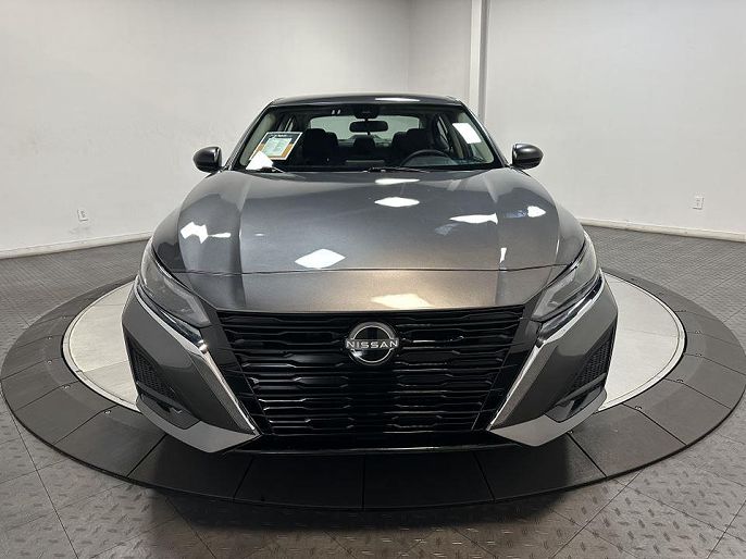 2025 Nissan Altima