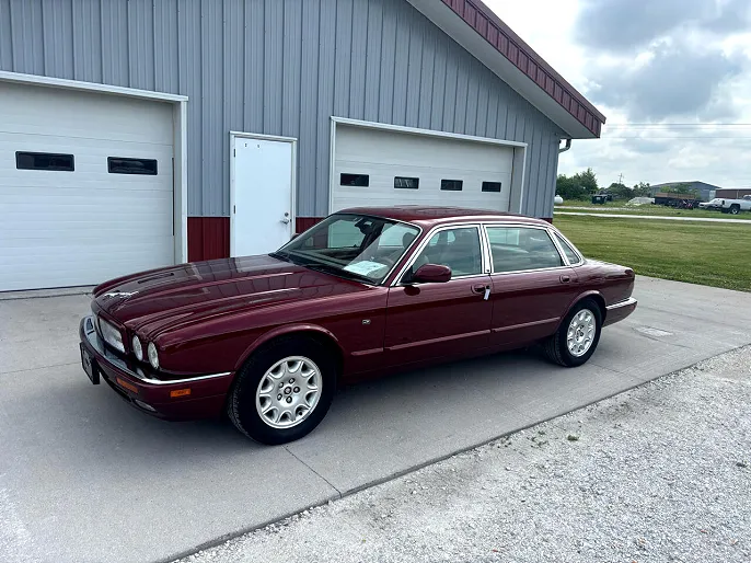 2000 Jaguar XJ