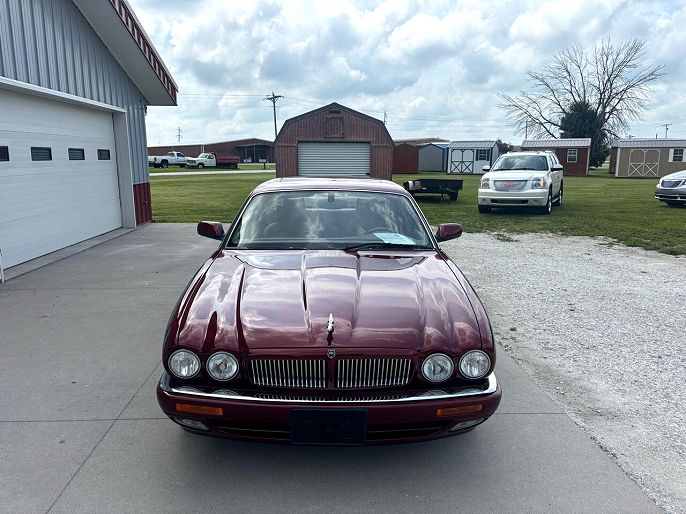 2000 Jaguar XJ