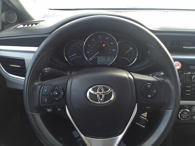 2015 Toyota Corolla L image 11
