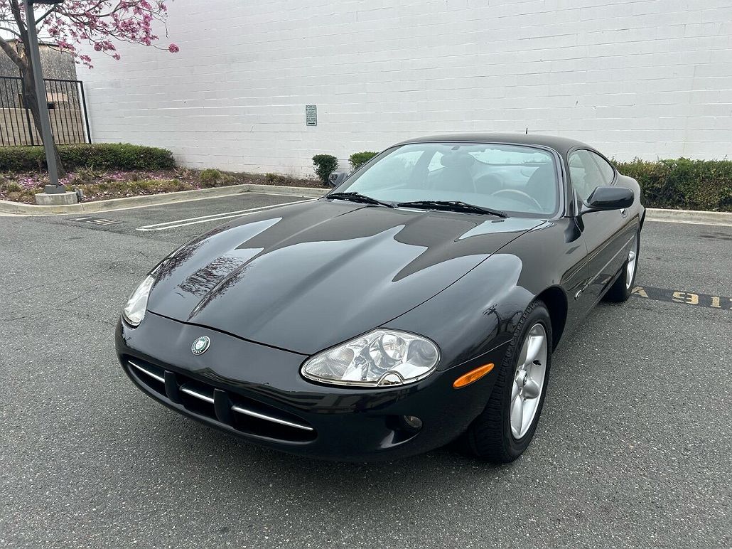 1998 Jaguar XK null image 2