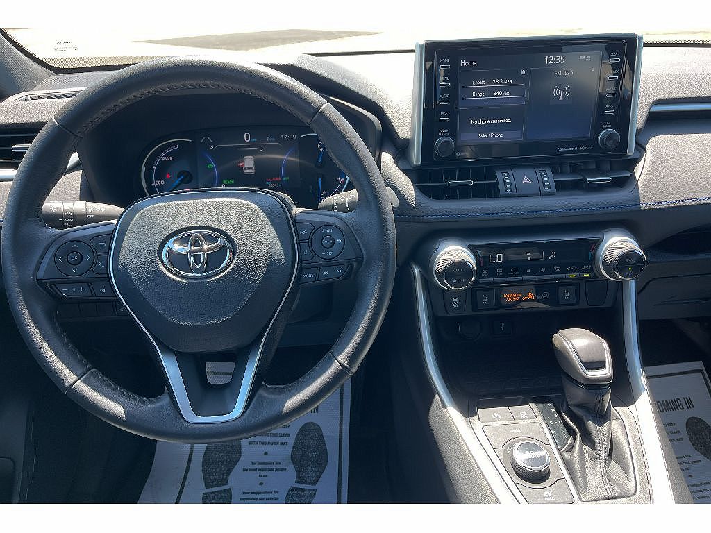 2021 Toyota RAV4 XSE image 4