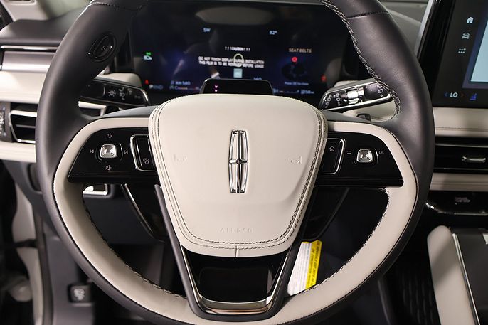 2027 Lincoln Aviator