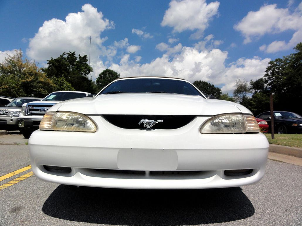 1996 Ford Mustang GT image 2
