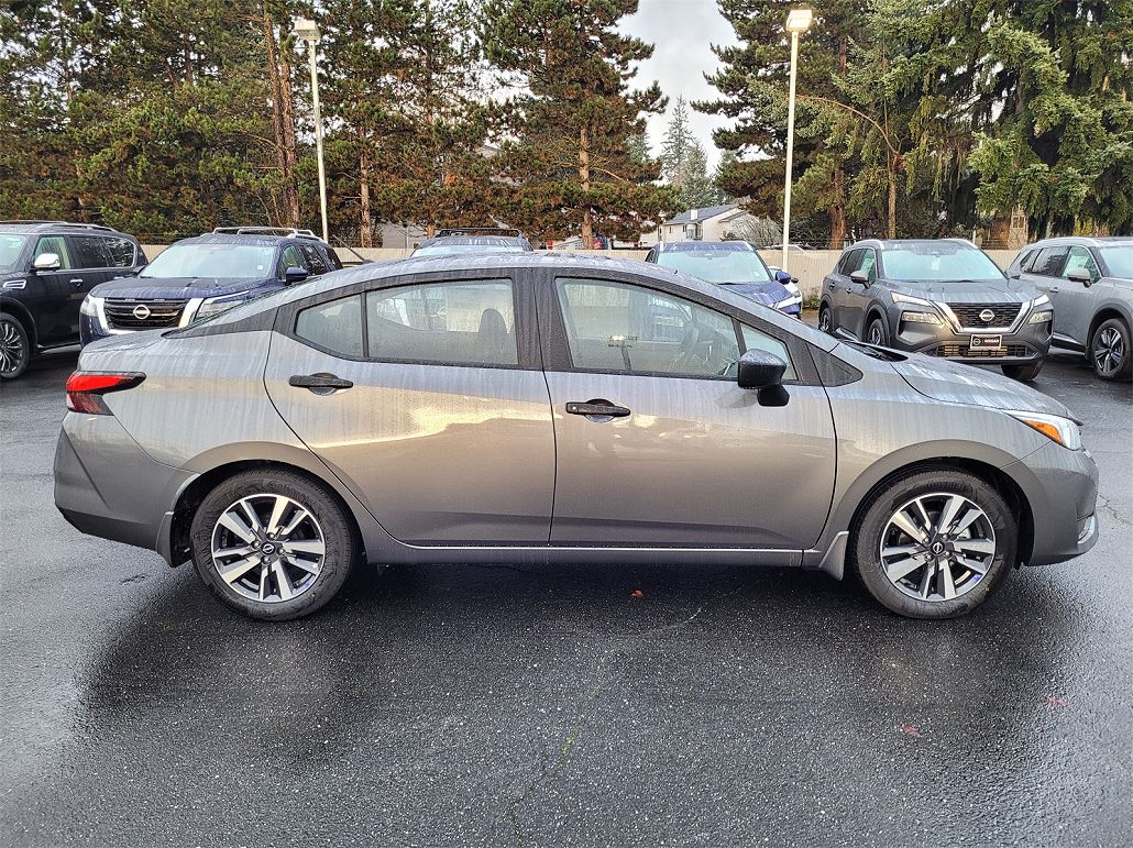 2024 Nissan Versa S image 1