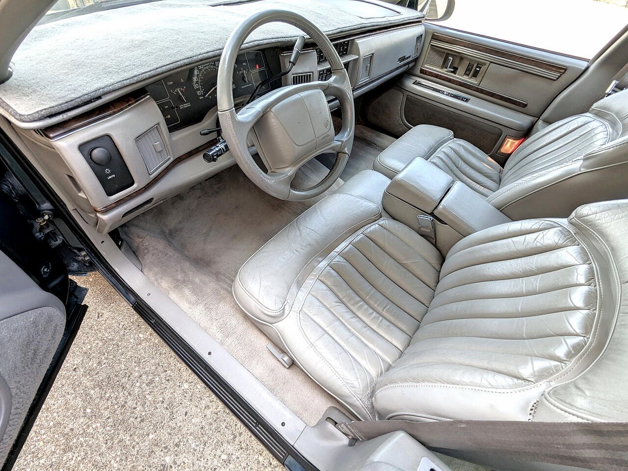 1995 Buick Roadmaster null image 26