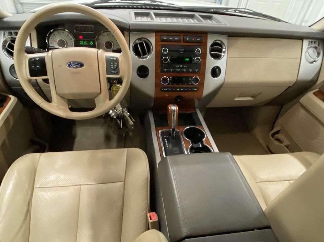 2010 Ford Expedition Eddie Bauer image 2