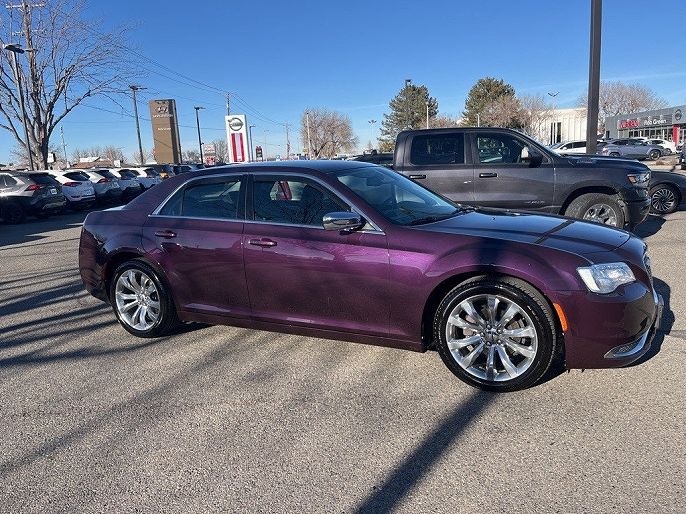 2020 Chrysler 300