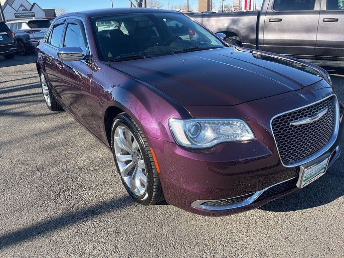 2020 Chrysler 300